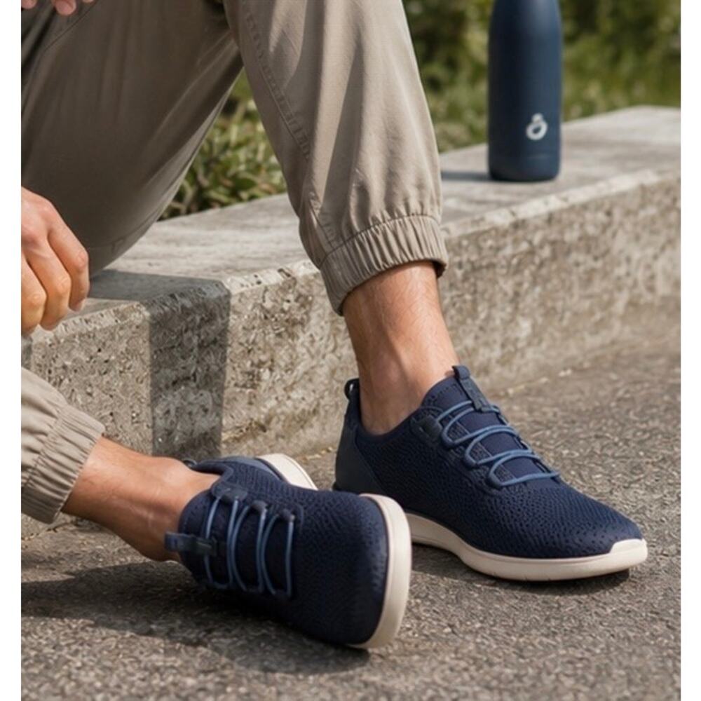 OluKai Alapa Li Navy Mesh Sneakers Men’s 9.5 Lightweight Comfort Travel Resort